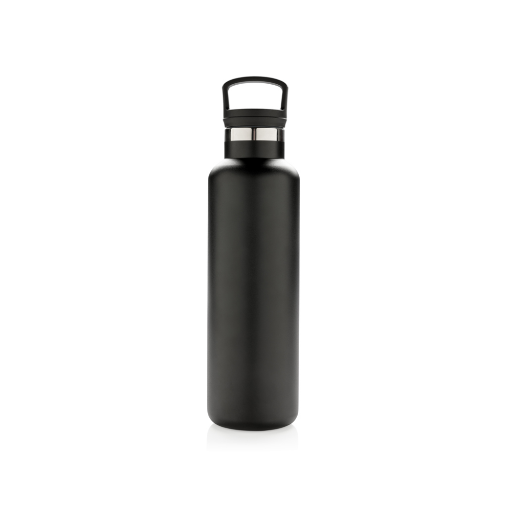 A bottle that is insulated with a double wall vacuum and has a 2-in-1 lid. - East Budleigh