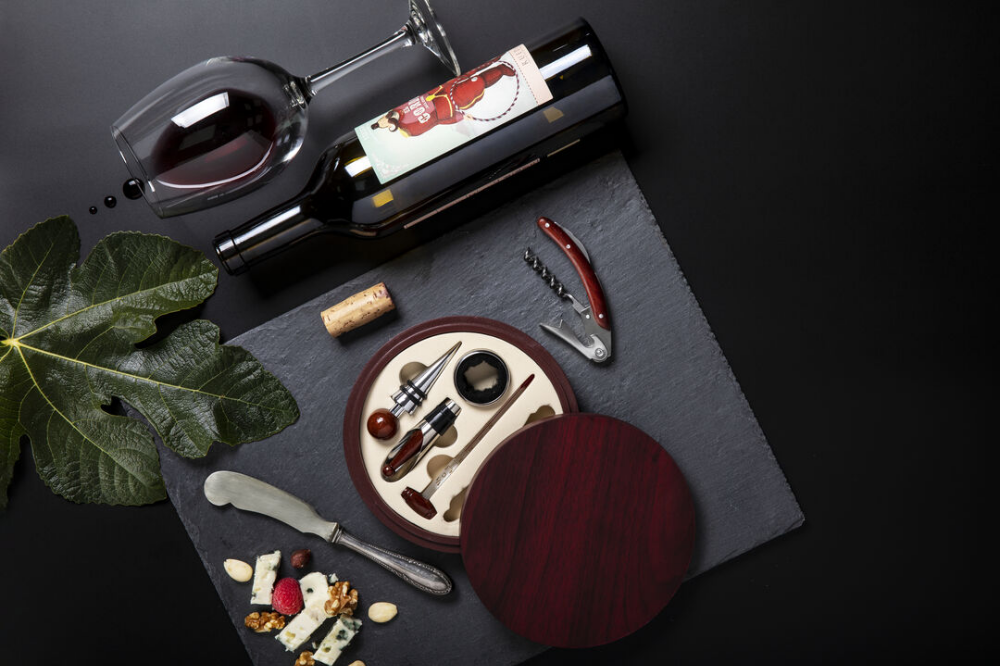 An elegant circular designed wine set with a natural wood finish - Glossop