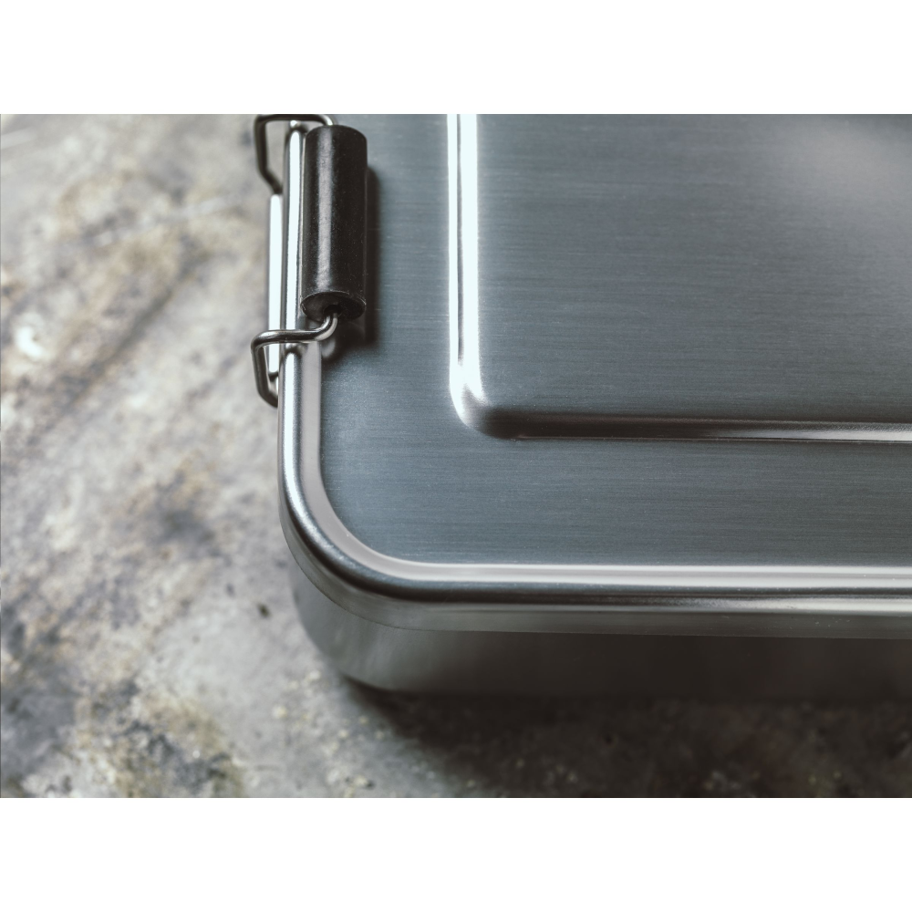 Retro Aluminium Lunchbox with Separator - Biggleswade