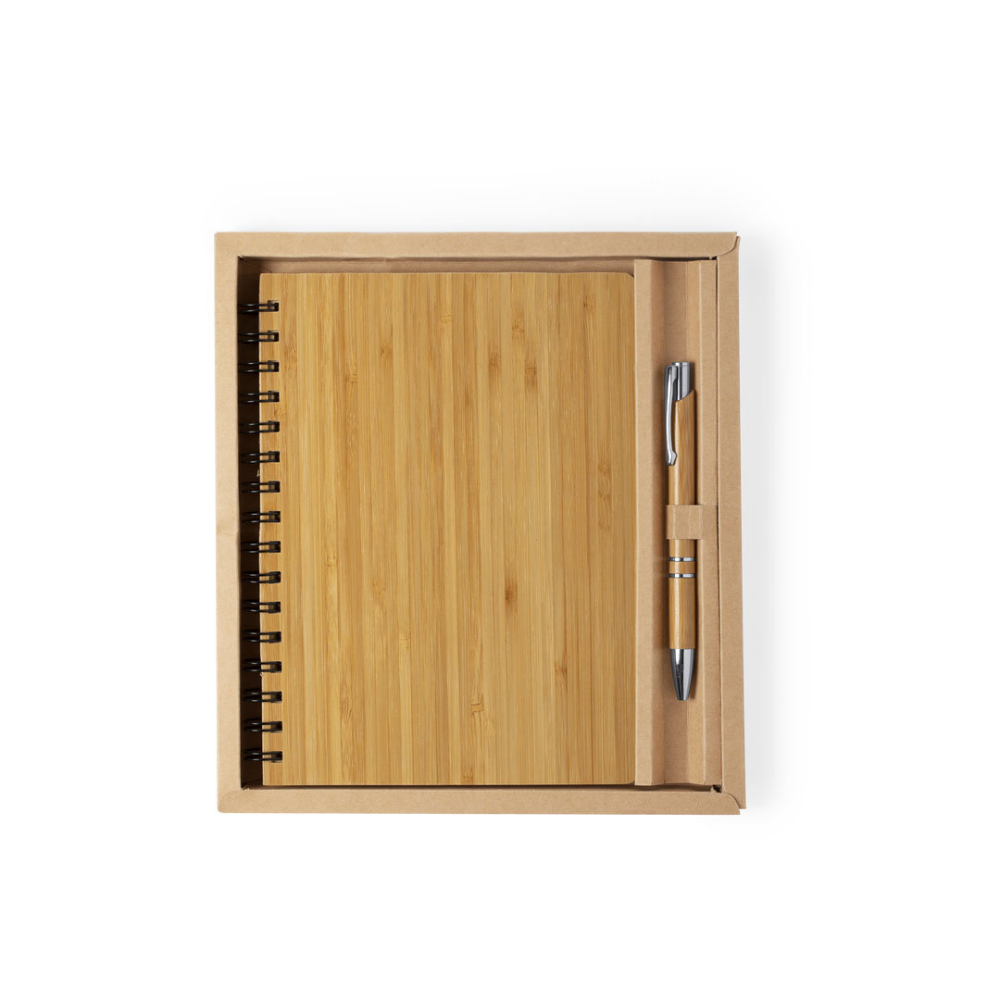 Bloc-notes personnalisé avec couverture rigide en bois de bambou – Surakarta