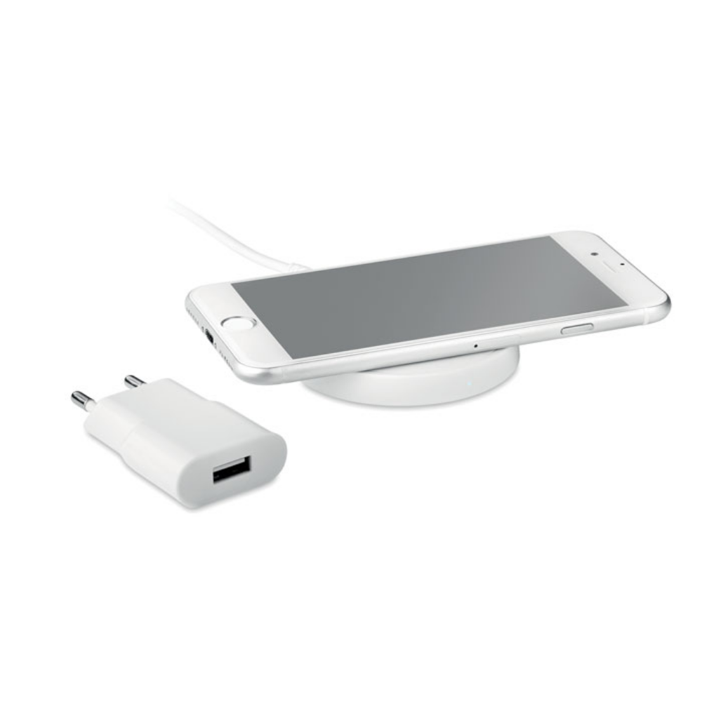 A wireless charging set made of Acrylonitrile Butadiene Styrene (ABS) material. The set includes an EU plug and a Micro B cable. - Shanklin