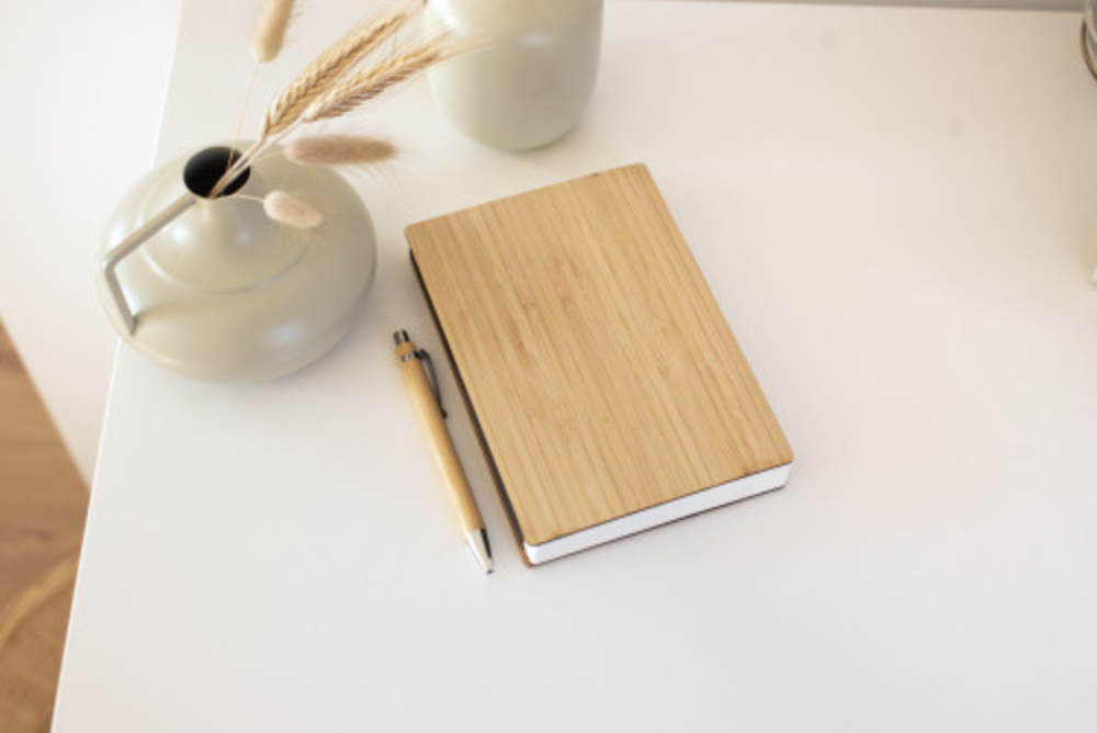 Quaderno con copertina in bambù con penna e notifica della data - Arosio