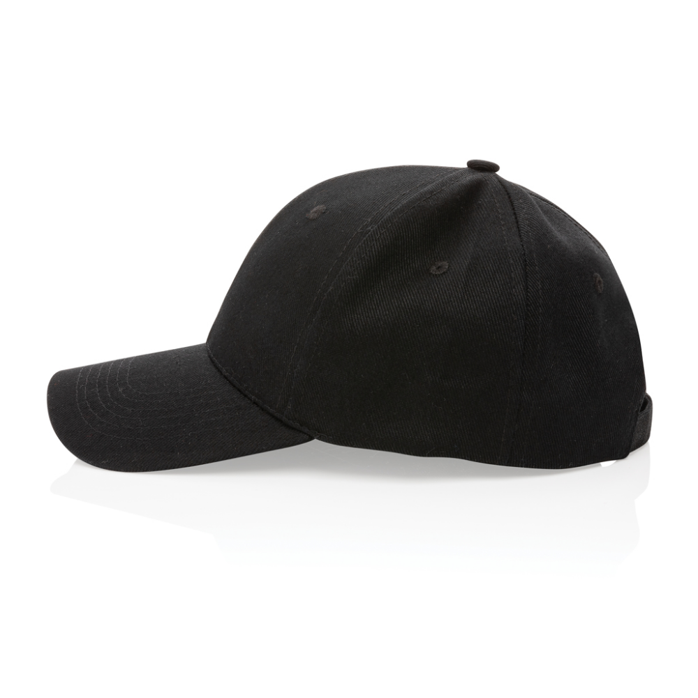 Cappello Sostenibile Realizzato con Materiali Riciclati - Fagnano Olona
