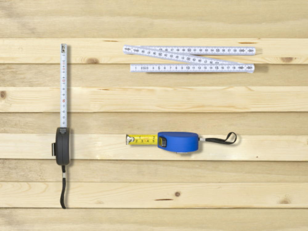 5 Meter Dual Scale Tape Measure with Soft Touch Rubber Casing, Lock, Belt Clip and Wrist Strap - Tewkesbury