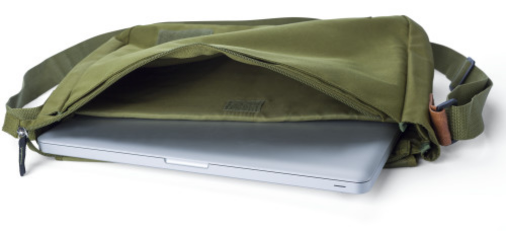 Polyester Shoulder Bag - Great Snoring - Hemsworth