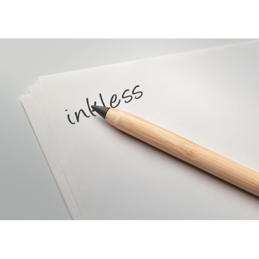 Un bolígrafo hecho de bambú que no requiere tinta - Normanby - Madrid