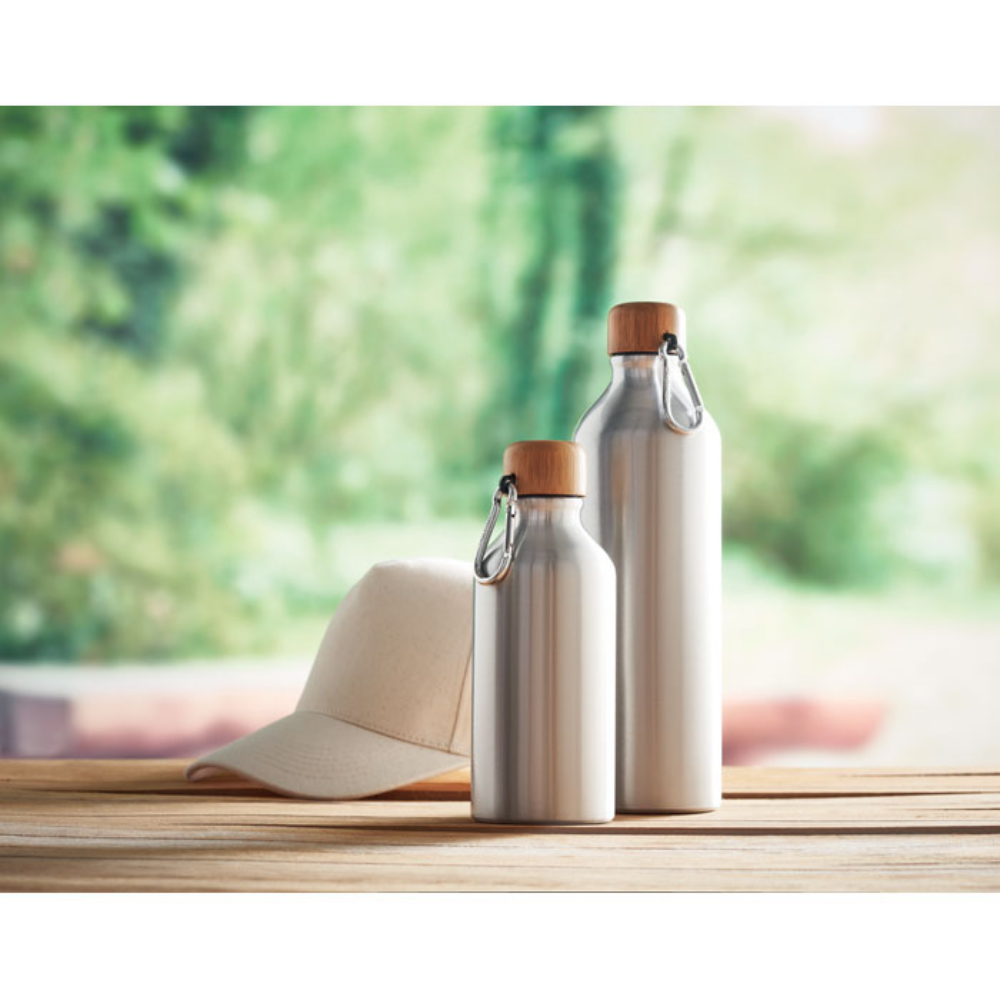 Aluminium-Wasserflasche mit Bambusdeckel und Karabiner - Eppingen 
