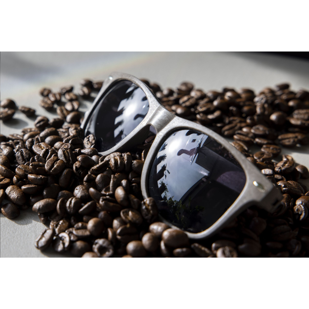 Sunglasses made from sustainable coffee grounds and pine bark - Penryn