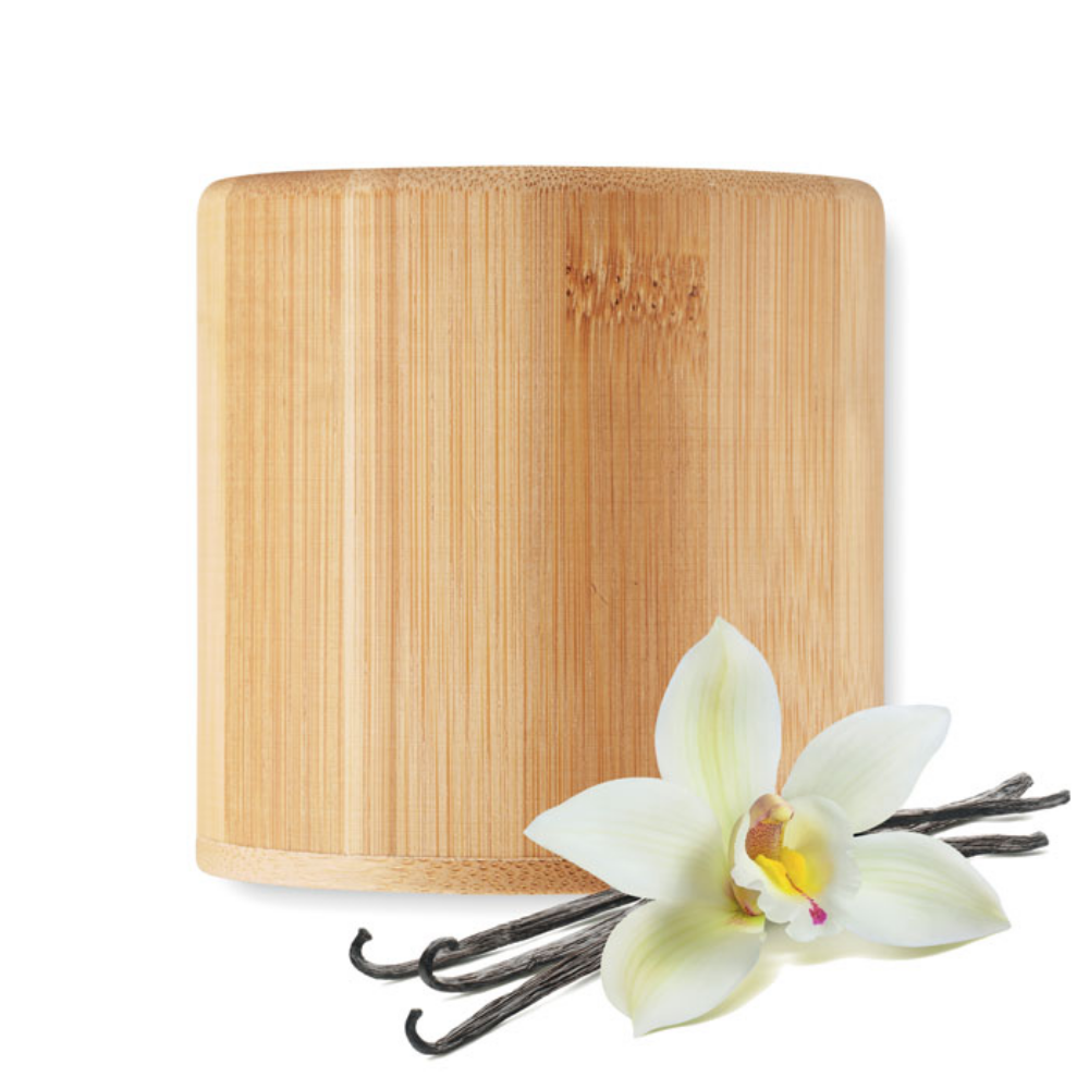 Candela in cera vegetale con profumo di vaniglia in portacandele di bamboo - Mediglia