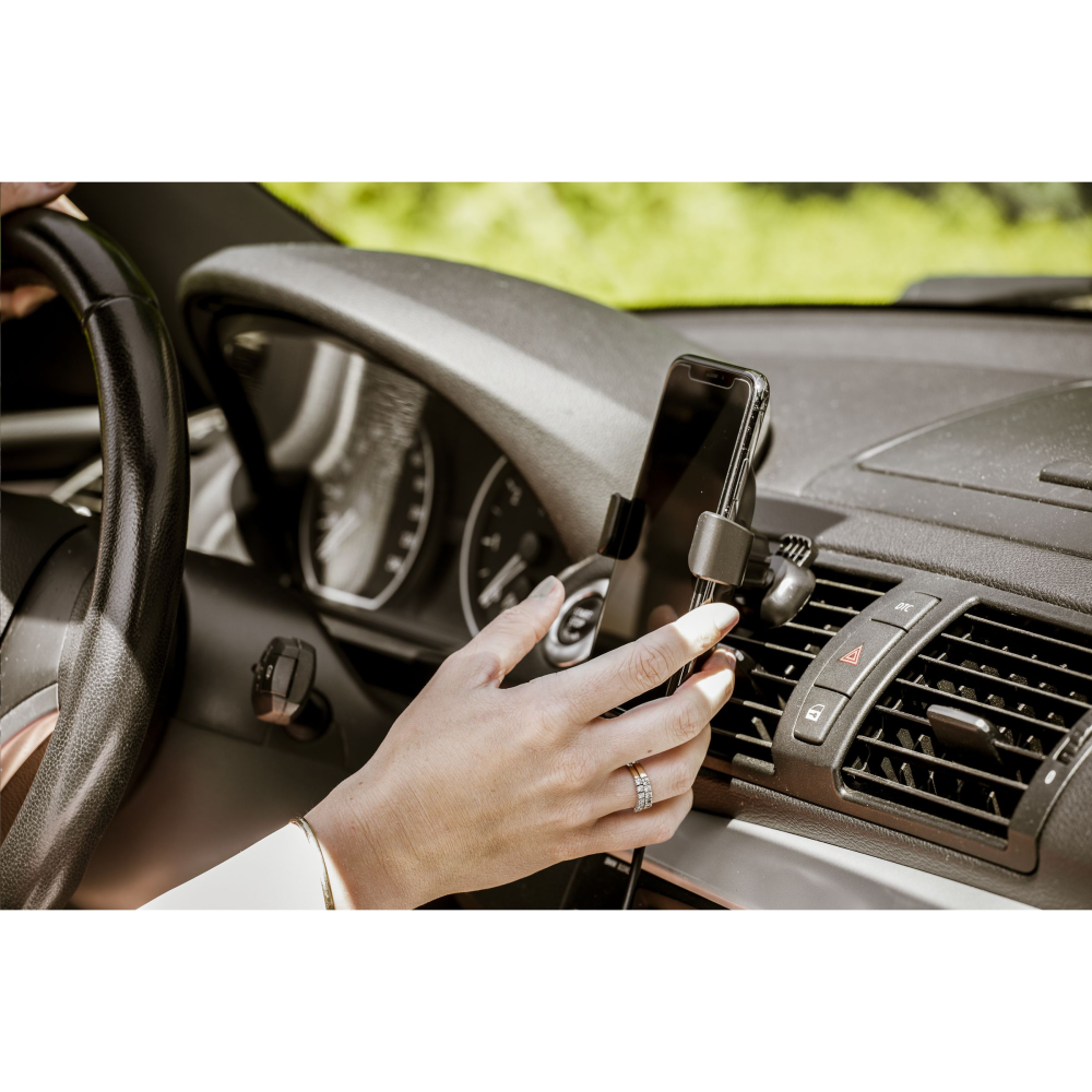 10W Universal Car Phone Mount and Charger - Little Bedwyn - Halstead