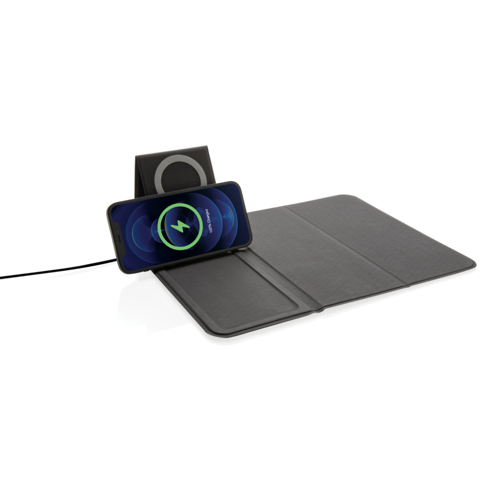 A foldable wireless charging mousepad - Iron Acton