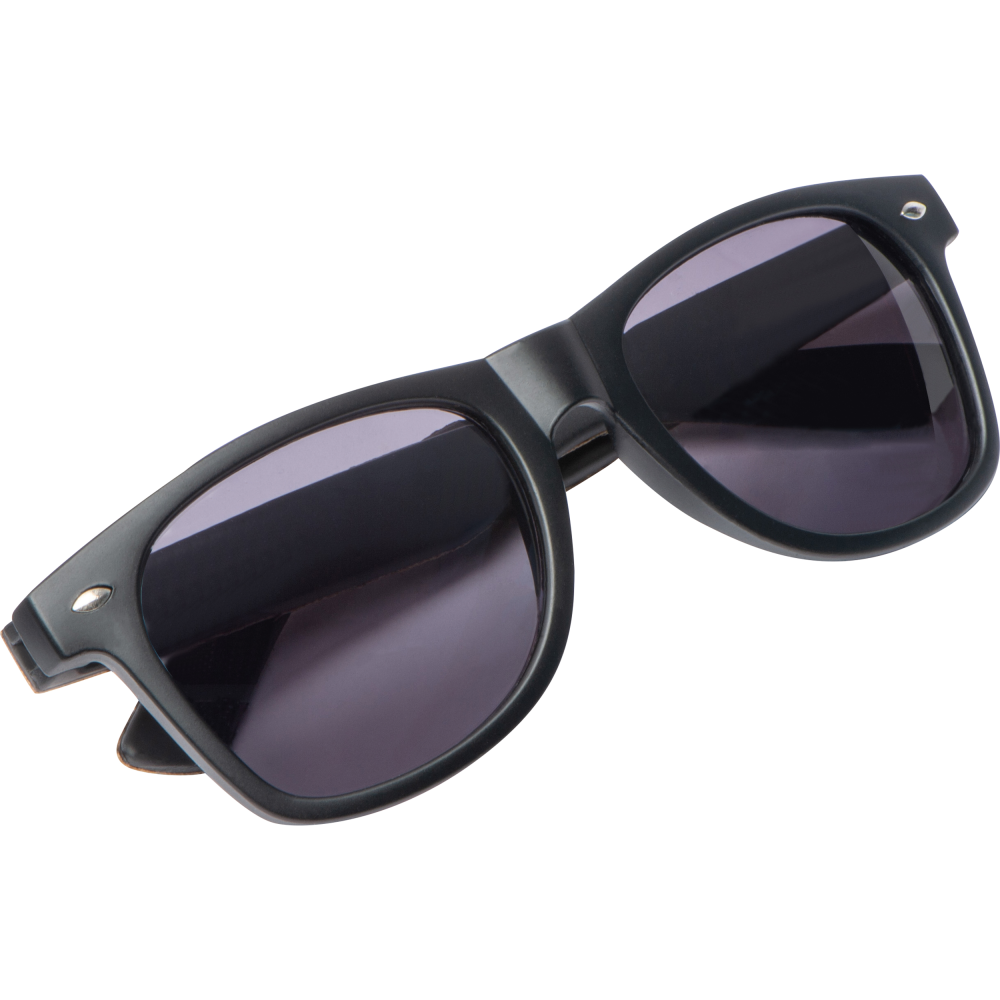 Klassische schwarze Sonnenbrille