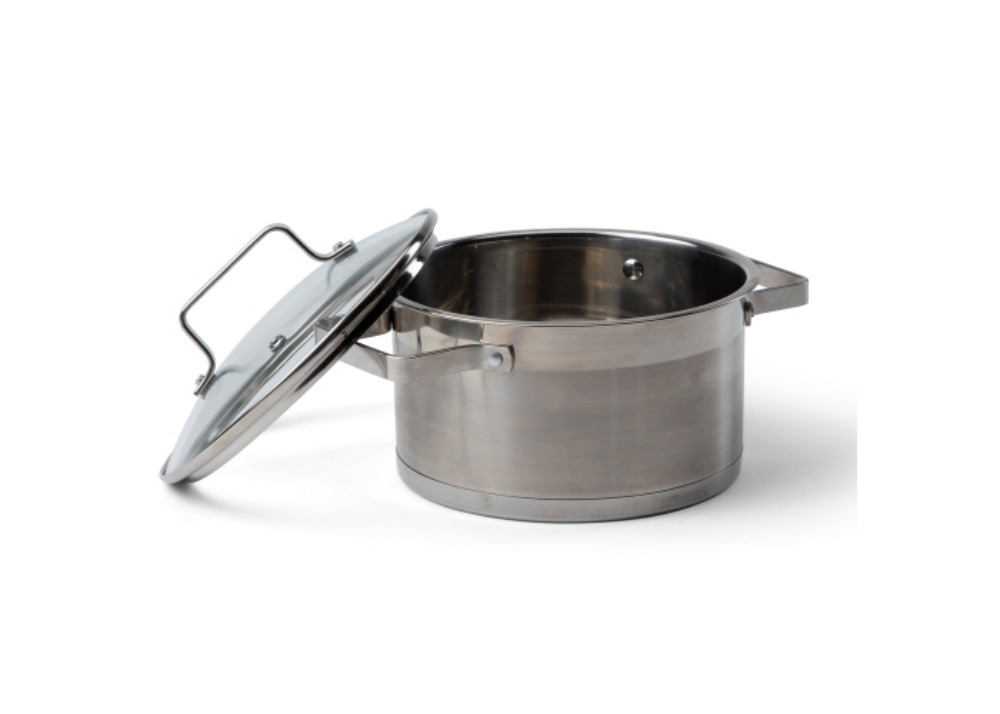 This Orrefors Jernverk cooking pot from Chittlehamholt is made of 2.5 liters of stainless steel. - Ollerton