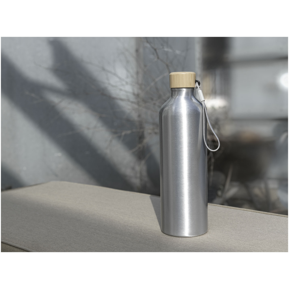 Malpeza 1000 ml RCS zertifizierte wiederverwertete Aluminium-Wasserflasche - Leun 