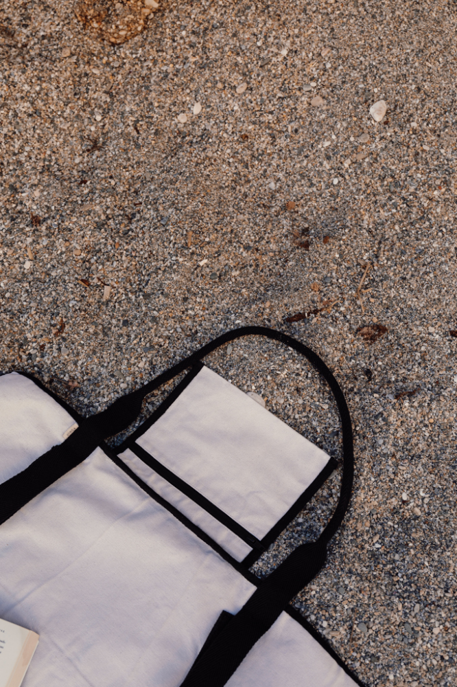 Tapis de plage en toile recyclée VINGA Volonne AWARE™ - Rhèges