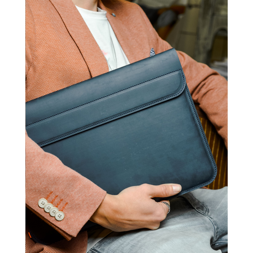 Quip Recycled Leather Laptop Sleeve 13 inch